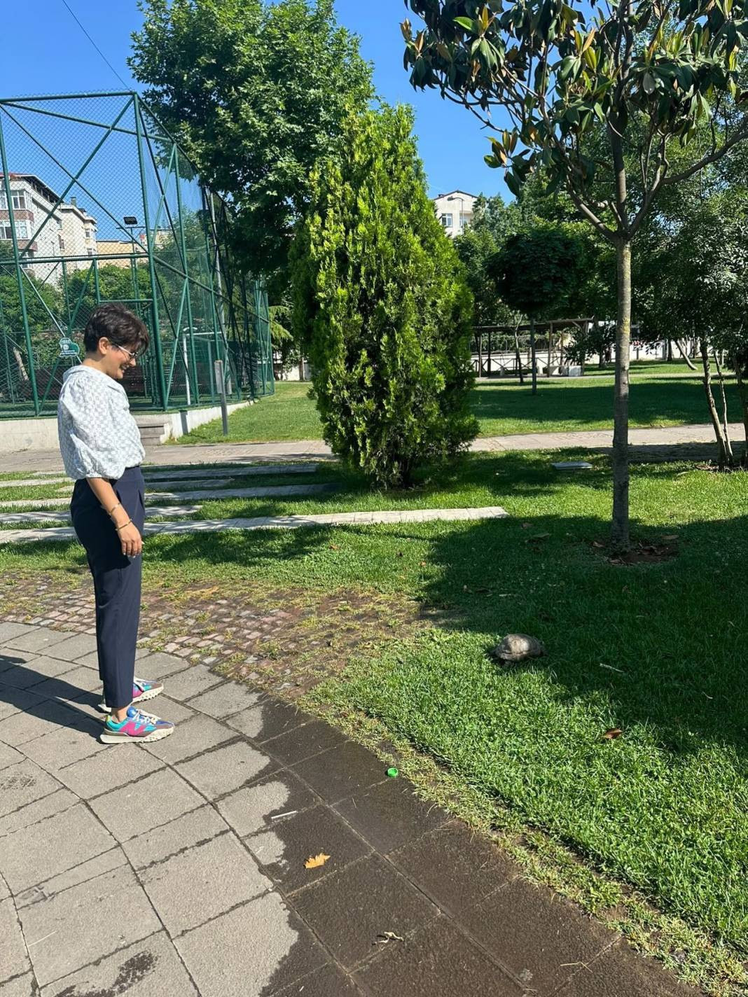 Yer: İstanbul TEM Otoyolu! Metrelerce koştu araçları tek tek durdurup hayatını kurtardı - Resim: 6